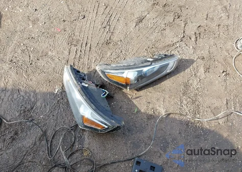 2018 Hyundai Ioniq Hybrid Blue z USA, uszkodzony, nr VIN KMHC65LC8JU076229